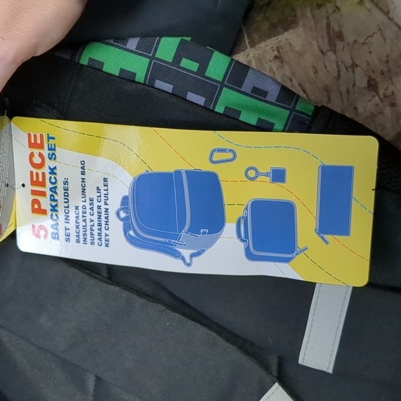 MINECRAFT 5 piece backpack set - Picture 6 of 9
